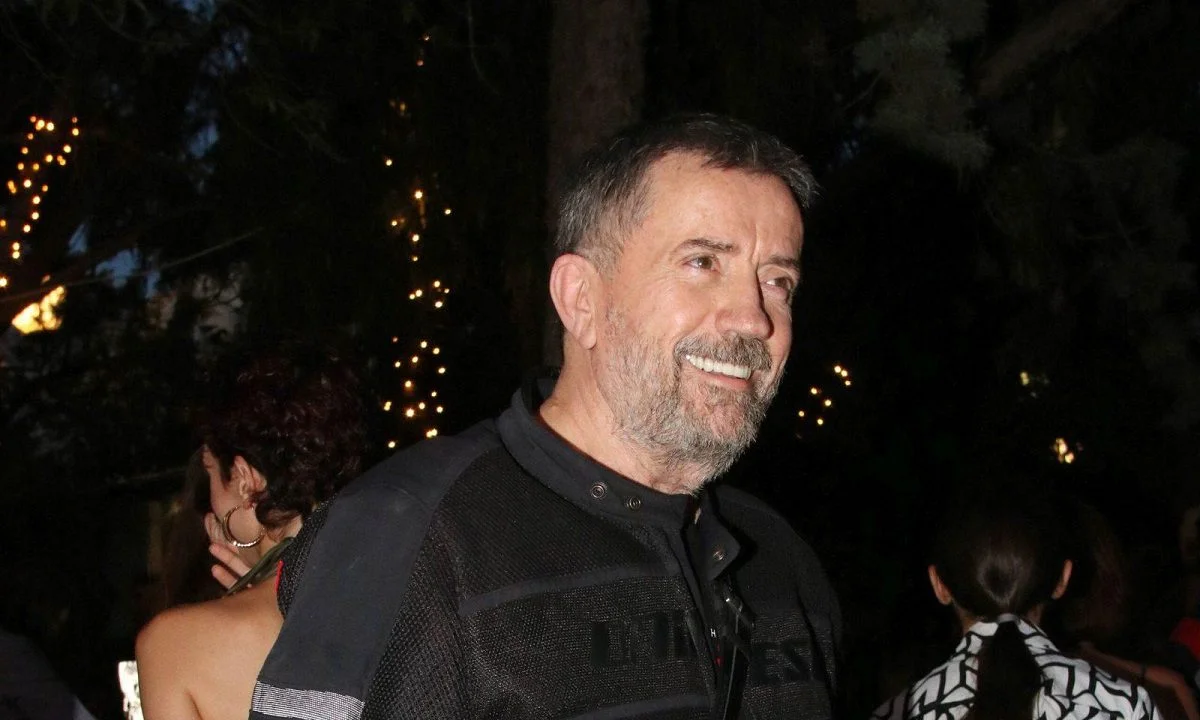 Σπύρος Παπαδόπουλος: Πού θα δούμε του χρόνου «Στην υγειά μας ρε παιδιά»