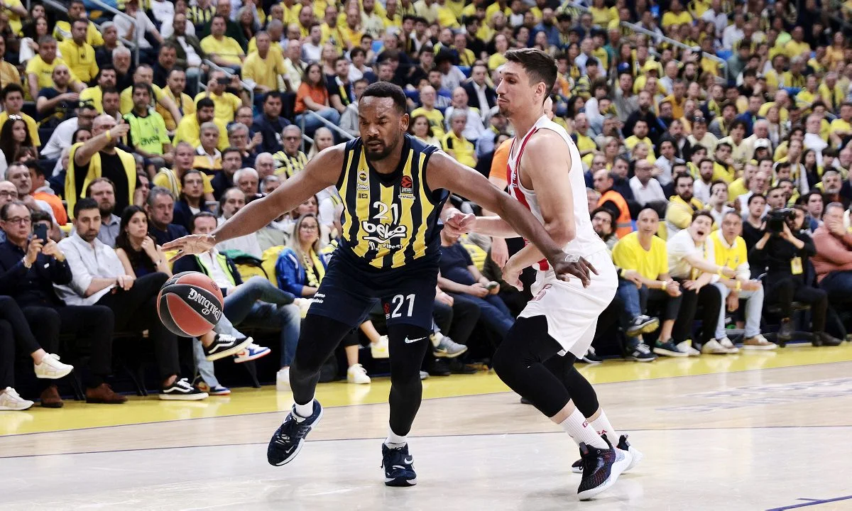 Φενέρμπαχτσε - Ολυμπιακός live streaming (5/5): Πράξη τέταρτη σήμερα στην Κωνσταντινούπολη (20:45). Οι «ερυθρόλευκοι» προηγούνται με 2-1.