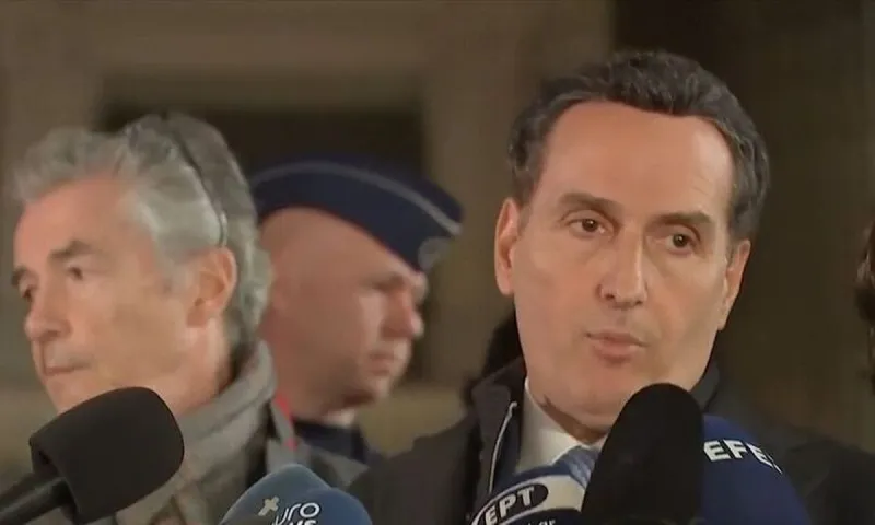 Viral το τραγούδι «Ζαμέ Κορωπί» με τα γαλλικά του Δημητρακόπουλου (βίντεο)