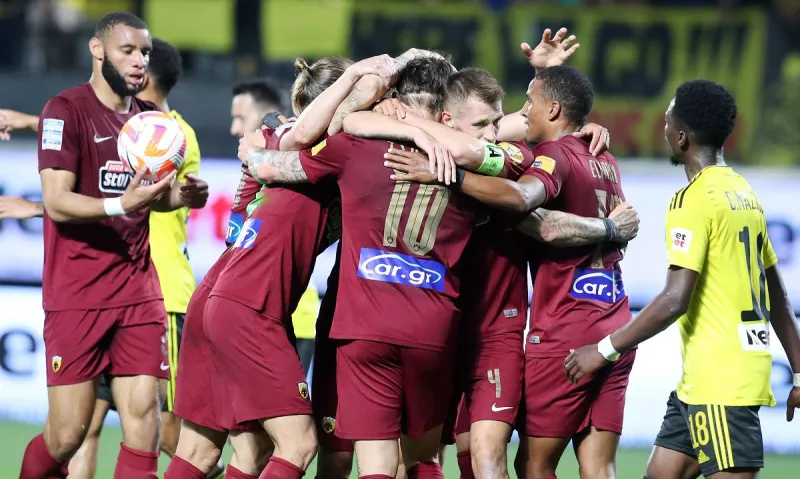 Άρης - ΑΕΚ 1-2: «Πρόβαρε» τον τίτλο στο «Βικελίδης» και κάνει φιέστα με Βόλο η Ένωση! (vids)