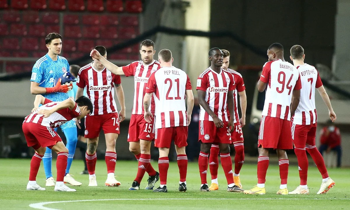Προτάθηκε ελεύθερος επιθετικός στον Ολυμπιακό των 20+ γκολ την σεζόν. Τον ήθελε για δύο καλοκαίρια ο Παναθηναϊκός αλλά η μεταγραφή δεν έγινε