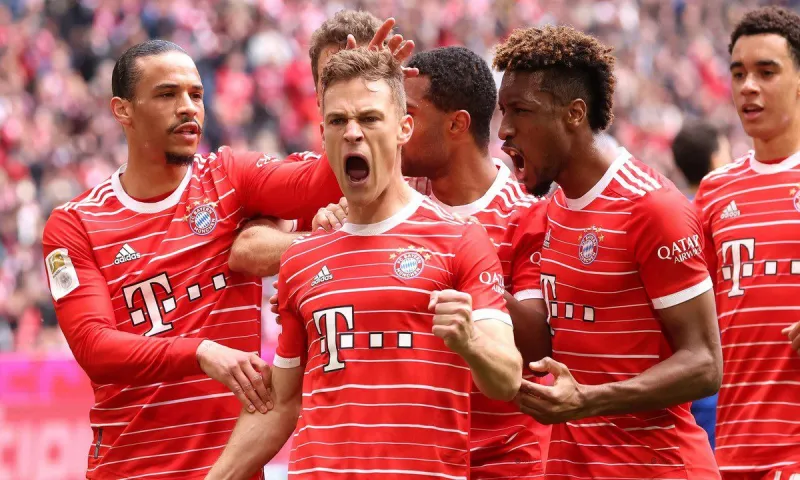 Bundesliga: «Σκόρπισε» με 6αρα τη Σάλκε και εδραιώθηκε στην κορυφή η Μπάγερν Μονάχου