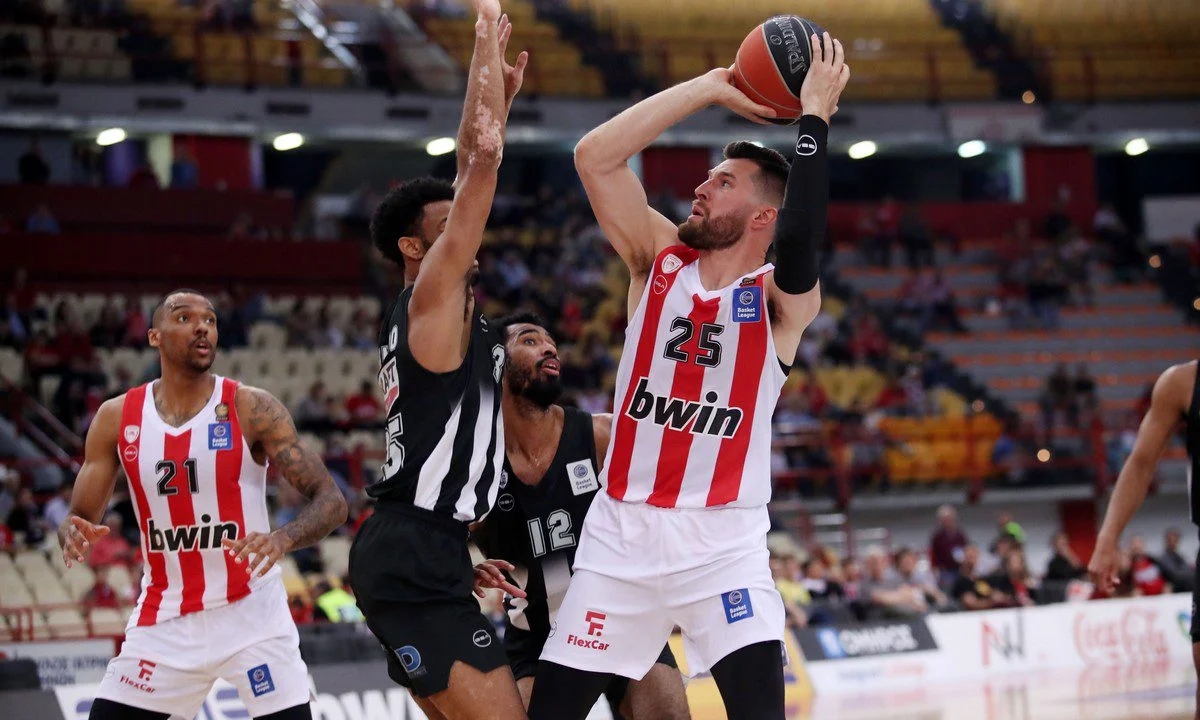 Ολυμπιακός - ΠΑΟΚ 83-65: Ερυθρόλευκο βήμα προς τους τελικούς - Πάλεψε για ένα ημίχρονο ο δικέφαλος