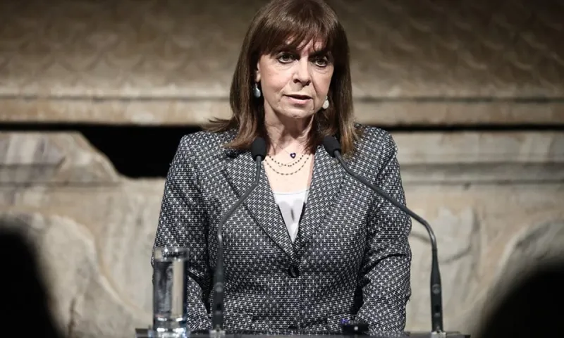 Κατερίνα Σακελλαροπούλου: Ασχολείται μόνο με την Ουκρανία - Ούτε κουβέντα για τα ελληνοτουρκικά και τις αθλιότητες Ράμα, ως συνήθως