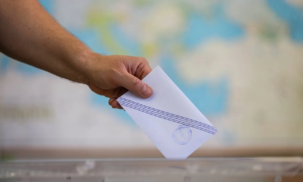 Εκλογική άδεια: Πόσες ημέρες δικαιούστε όσοι είστε ετεροδημότες για τις εκλογές 2023 την προσεχή Κυριακή - Χωρίς διόδια λόγω των εκλογών.