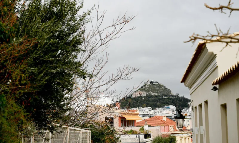 Καιρός: Λιγότερες οι μπόρες - Τι είναι το σαχαριανό που πλησιάζει