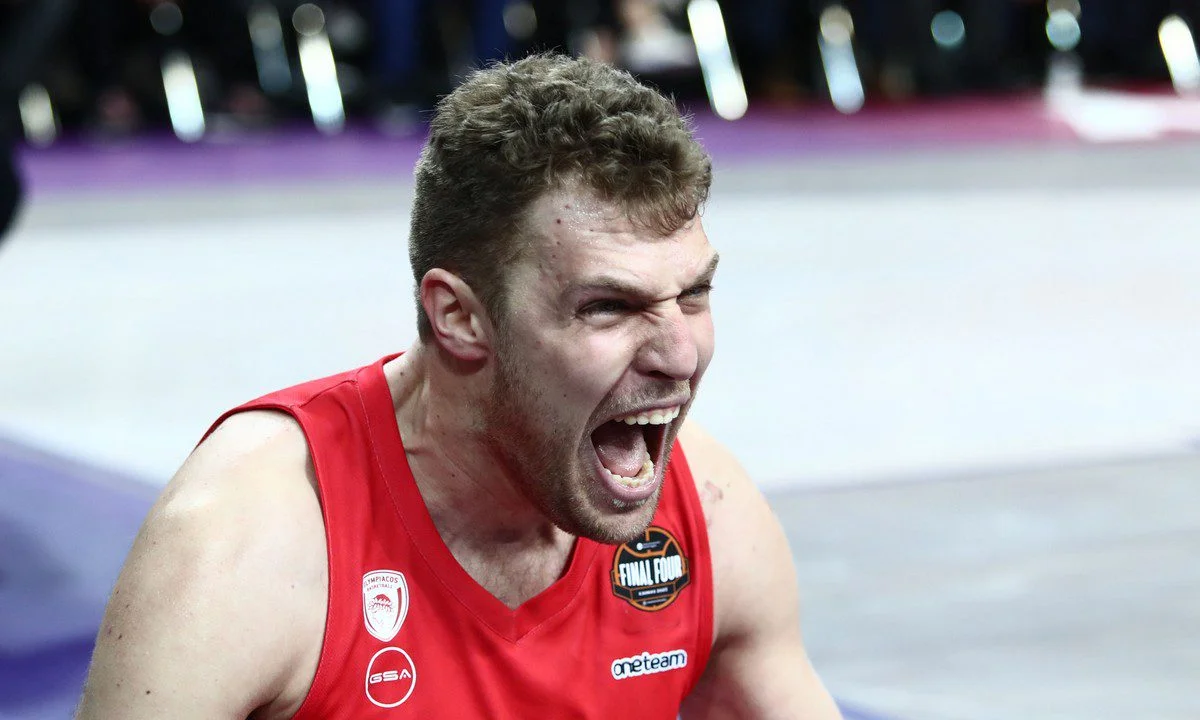 Φάιναλ φορ Ολυμπιακός: Επιμέρους 27-2 η ομάδα του Μπαρτζώκα - Αγκαλιά με τον τελικό