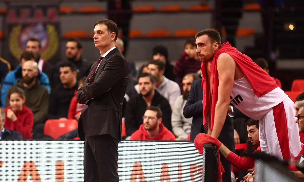Ο Ολυμπιακός έχασε τη Euroleague και θα πρέπει να χτίσει την επόμενη ομάδα με έναν παικταρά αντί του Βεζένκοφ αν φύγει και τον Μιλουτίνοφ