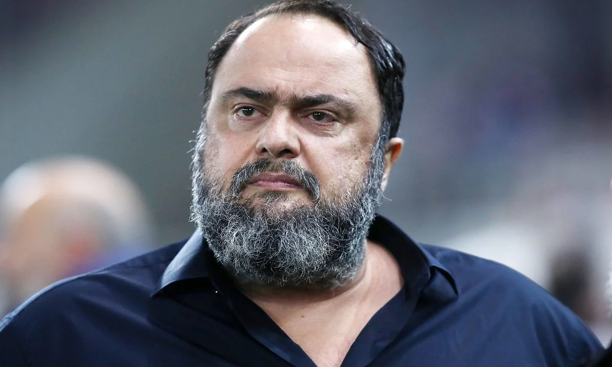 Ο Μαρινάκης ανακοινώνει... είσοδο βόμβα. Tα βάζει όλα κάτω και προχωράει τον σχεδιασμό σε Ολυμπιακό, Νότιγχαμ αλλά και ομάδα έκπληξη!