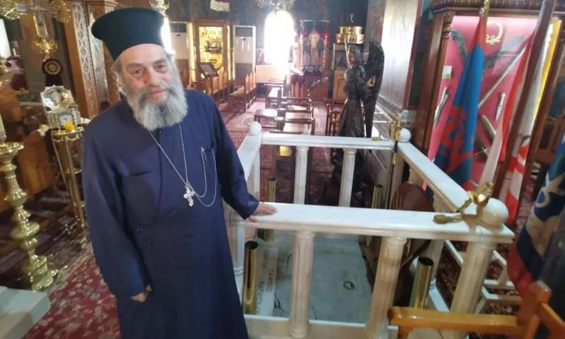 «Ανοίξαμε τον τάφο και κλαίγαμε» - Ο ιερέας που ανακάλυψε τον τάφο του Καραϊσκάκη μίλησε στον στο Pemptousia FM