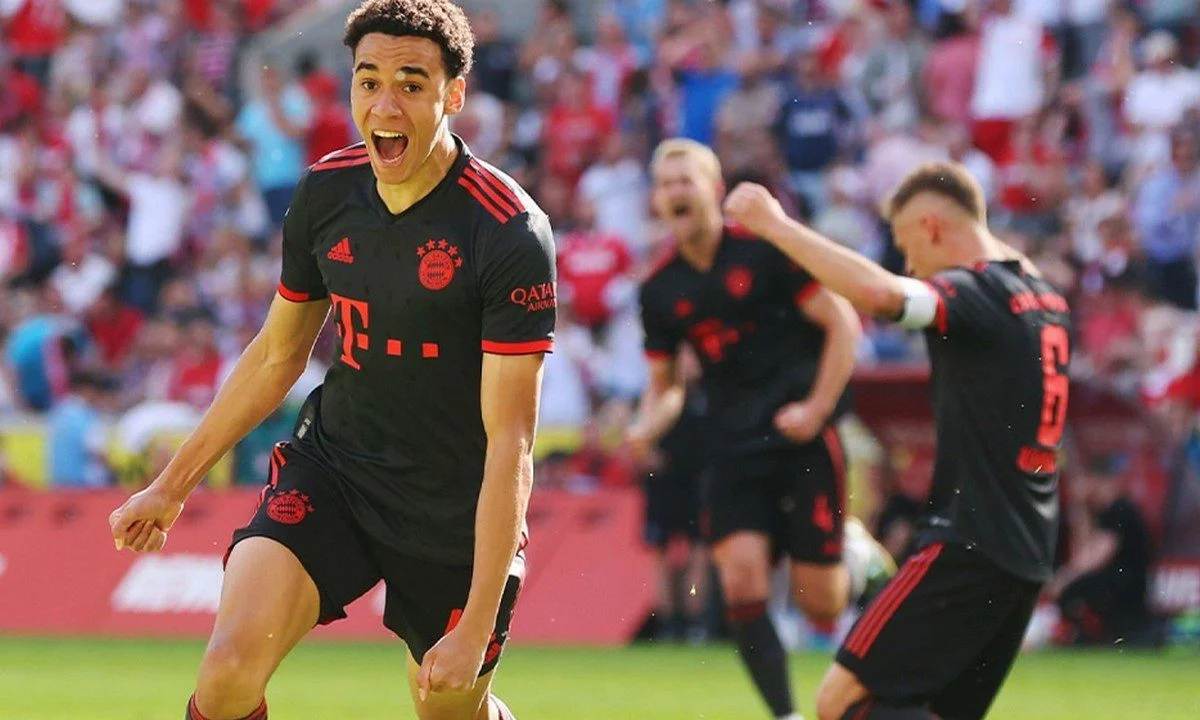 Bundesliga: «Αυτοκτονία» της Ντόρτμουντ κόντρα στην Μάιντς - Πρωταθλήτρια η Μπάγερν Μονάχου!