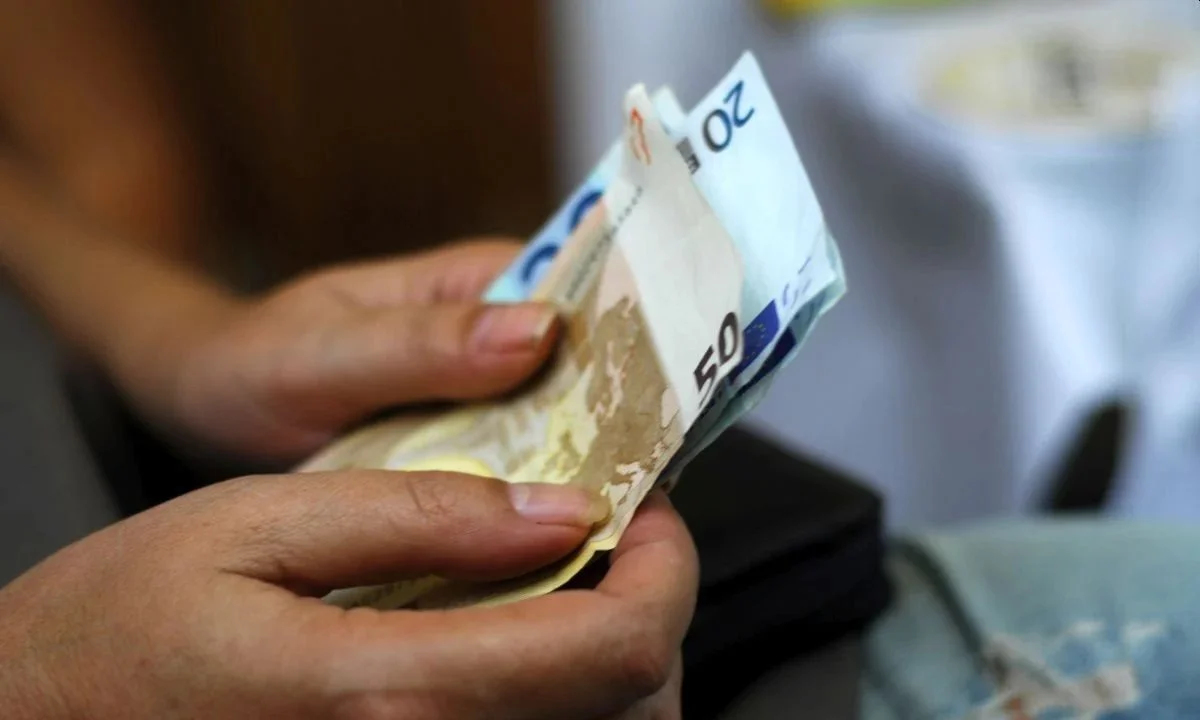 Έρχονται πληρωμές σε συντάξεις και επιδόματα – Ποιοι θα δουν χρήματα μέσα στην εβδομάδα!
