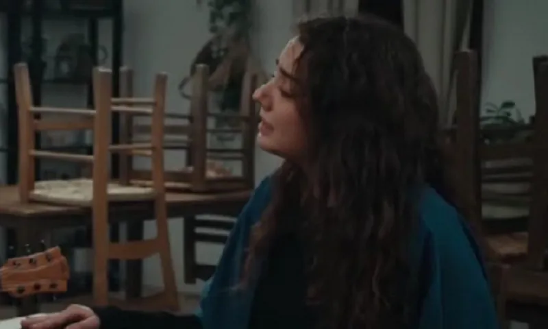 Η γη της ελιάς επόμενα επεισόδια: Η Άννα τρελά ερωτευμένη με τον Βαγιάκο