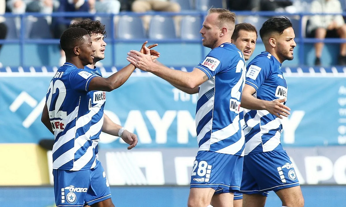 Super League παρασκήνια: Ο αντι-Πινέδα και τα «ψαλίδια» στο Αγρίνιο - Ποιος δεν πείθει στον Ατρόμητο