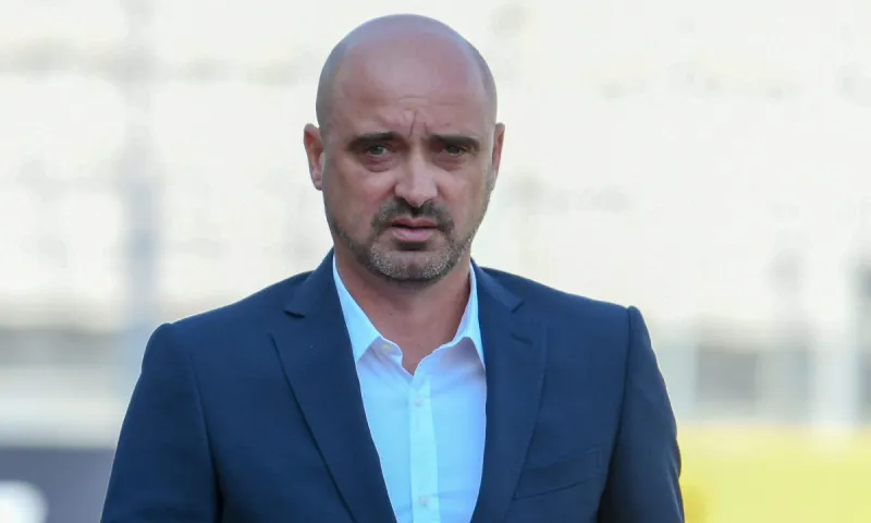Super League παρασκήνια: Ψωνίζουν ελληνικά Ουτρέχτη και Τσάβι Ρόκα - Η επιστροφή στον ΠΑΣ Γιάννινα και ο ανεβασμένος Ράσταβατς