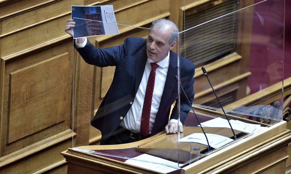 ΙΗΣΟΥΣ ή ΔΙΑΣ; «ΩΣ ΕΔΩ», κ. Βελόπουλε! Εκάς οι βέβηλοι…
