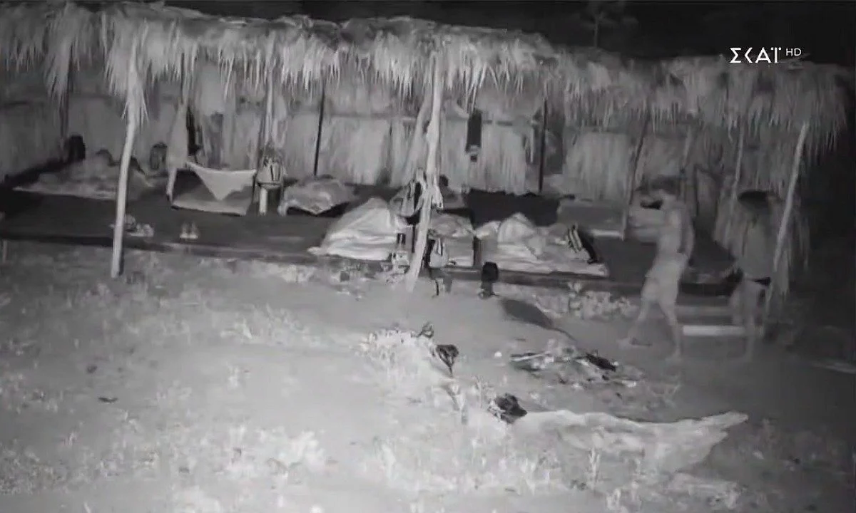 Survivor All Star: Κρατάει κινητό ο Βασάλος και τον πιάνει η κάμερα;