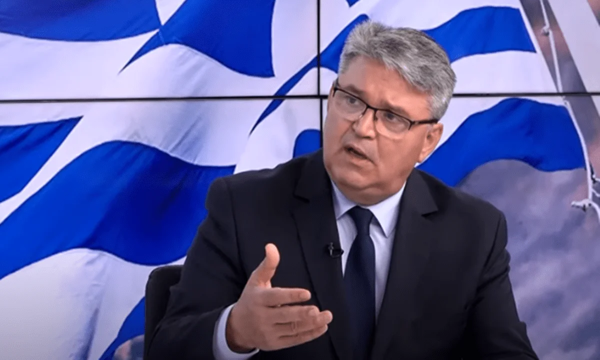 Δημήτρης Νατσιός: «Ούτε "δεξιά", ούτε "αριστερά", ούτε στα άκρα - Στη ΝΙΚΗ δεν έχουμε διχαστικές ταμπέλες».