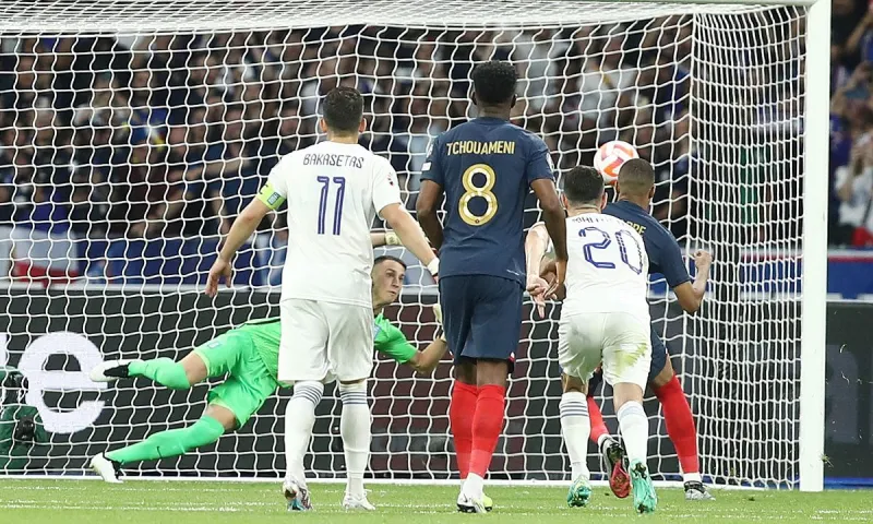 Γαλλία - Ελλάδα 1-0: Έπεσε αξιοπρεπώς στο Παρίσι