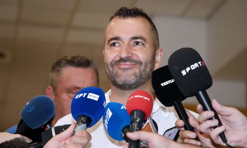 Τι εγινε με την Μαρινα στον Ολυμπιακο; Γιατί είχε αλλη μεταφράστρια στο αεροδρόμιο;
