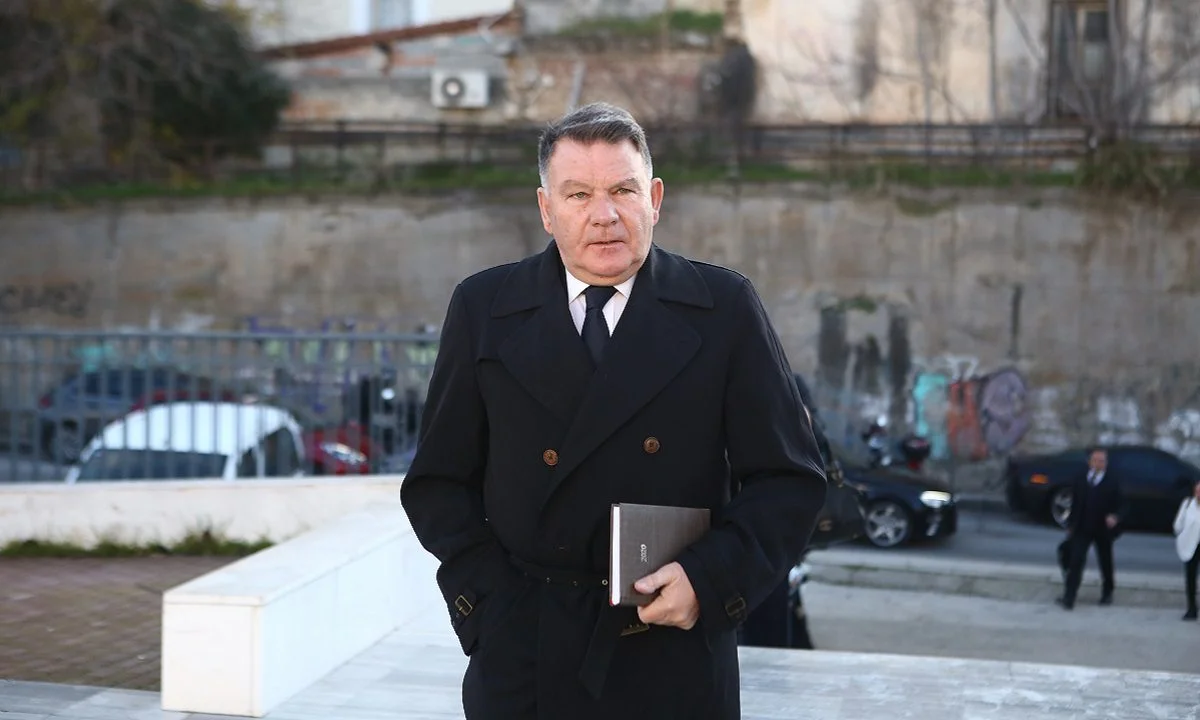 Καμία σχέση με Ιωνικό ο Κούγιας