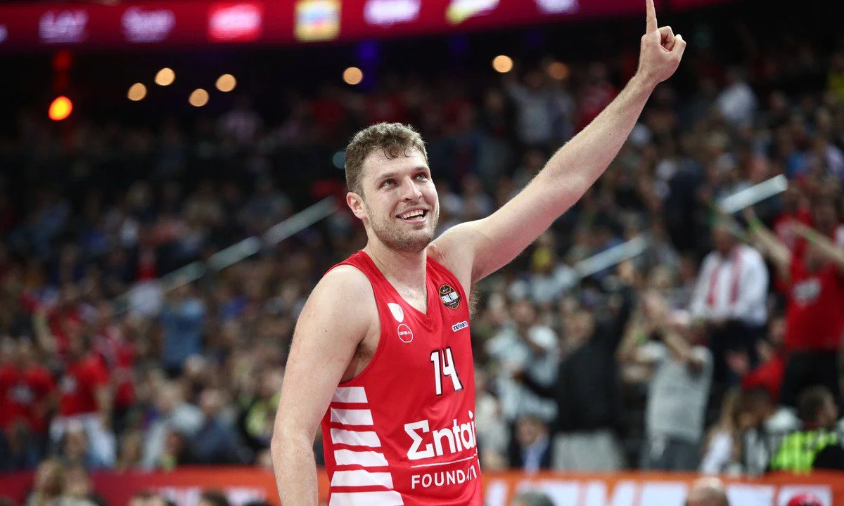 Καλύτερος Rookie: Οι αποδόσεις για Σάσα Βεζένκοφ
