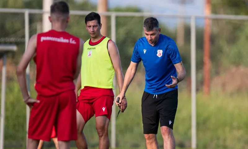 Super League νέα (4/7): Πήρε προπονητή και συνεχίζει να ενισχύεται ο Πανσερραϊκός - Μεταγραφή η Κηφισιά - Στασιμότητα στο Αγρίνιο