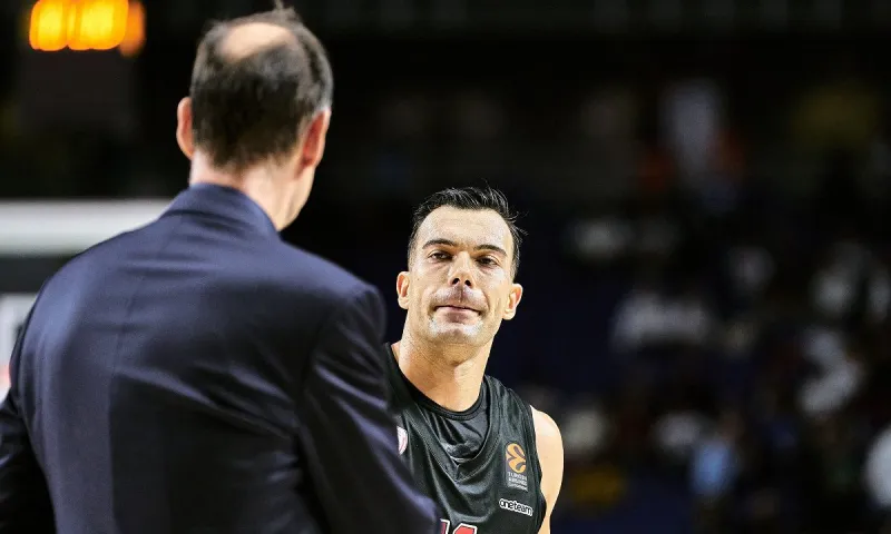 Ο Σλούκας είπε αντίο στον Ολυμπιακό με απίστευτες αιχμές για τον Μπαρτζώκα