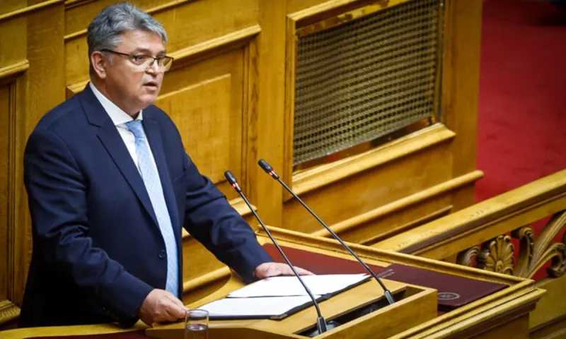 Δημήτρης Νατσιός: «Πιστεύουμε στον Χριστό - Μην περιμένετε άκρα από εμάς - Με αγκάθια θα μας ματώνετε, λουλούδια θα σας δίνουμε»