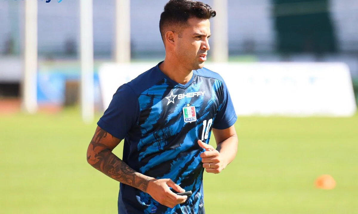 Super League νέα (8/7): Ο Οικονομίδης που πάει για «κόψιμο» και ο Μπαρμπάρο που προτάθηκε το περασμένο καλοκαίρι στον ΠΑΣ Γιάννινα. Ο Αστέρας που δανειζει τον Τσιφτσή και ψάχνει τερματοφύλακα και ο Τοράλ που πήγε Κατάρ και... γυρνάει πίσω στον ΟΦΗ!