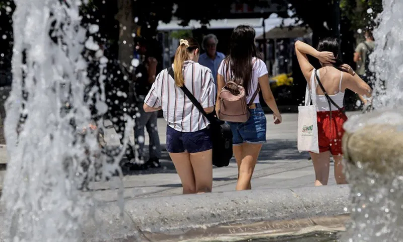 Καύσωνας Κλέων: Ποιες περιοχές θα έχουν 40αρια σήμερα - Έκτακτα μέτρα σε δημόσιο και ιδιωτικό τομέα