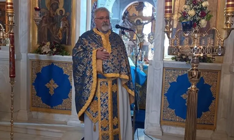 Τα ΜΜΕ «λιντσάρουν» έναν καλό ιερέα και έντιμο άνθρωπο - Ο π. Δημήτριος Φουρλεμάδης σηκώνει τον σταυρό της αδικίας