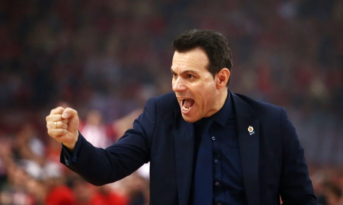 Ο Δημήτρης Ιτούδης αποτελεί άθελά του εμπόδιο για τον Παναθηναϊκό και το ανάχωμα που έψαχνε ο Ολυμπιακός.