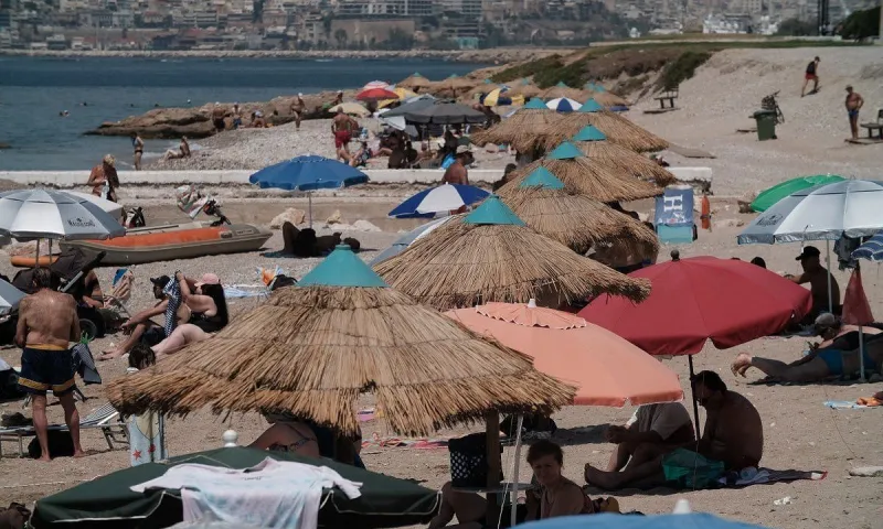 Καύσωνας: Έρχονται οι πιο υψηλές θερμοκρασίες του καλοκαιριού - Ανεβαίνει ο υδράργυρος την Πέμπτη