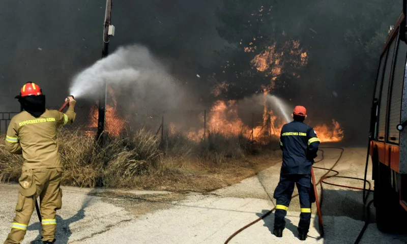 Φωτιά: Που υπάρχει μεγάλος κίνδυνος για πυρκαγιές σήμερα - Μαίνονται τα μέτωπα στην Αττική