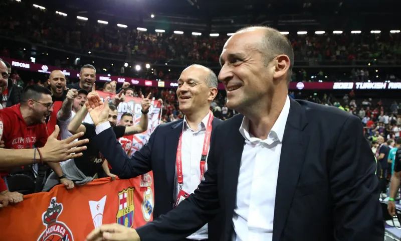 Οι Αγγελόπουλοι δίνουν χρυσό συμβόλαιο σε ΝΒΑer