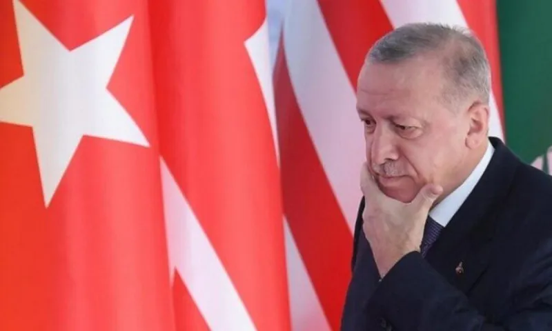 Ζόρια για την Τουρκία - Περιμένει πώς και πώς βοήθεια από τις χώρες του κόλπου ο Ερντογάν