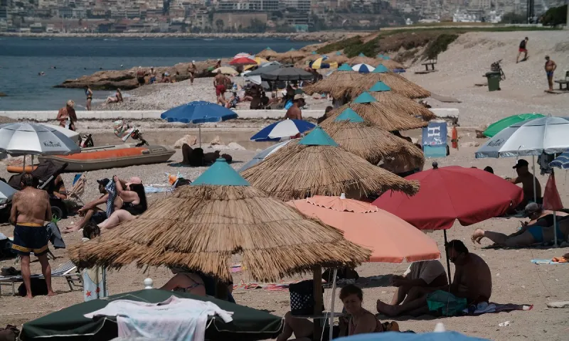 Καιρός: Ξεκινάει το πιο θερμό Σαββατοκύριακο του καλοκαιριού - Σε ποιες περιοχές θα έχουμε 43άρια