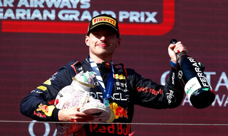 F1: Κάνει πλάκα ο Φερστάπεν! Πρώτος και στην Ουγγαρία και 7η σερί νίκη!
