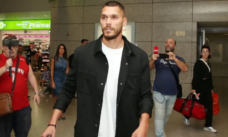 Ολυμπιακός: Ο Νικολάς Φρέιρε επιστρέφει στην Ευρώπη για να κλείσει στόματα