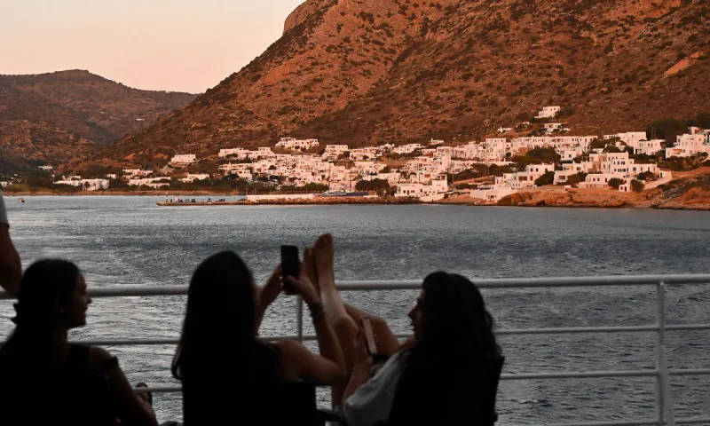 Καιρός: Η πρόγνωση της ΕΜΥ για τις 3 Αυγούστου – Μικρή άνοδος της θερμοκρασίας