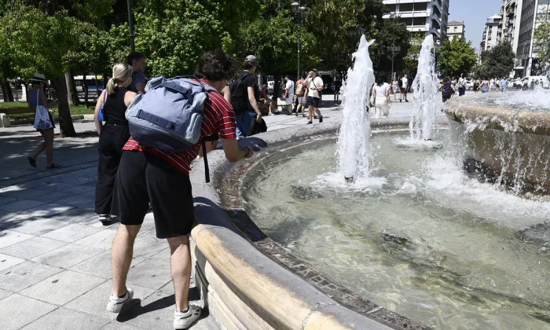 Καιρός: Η πρόγνωση της ΕΜΥ για τις 4 Αυγούστου - Μικρή άνοδος, ήρεμες θάλασσες