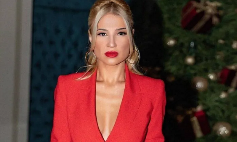 Φαίη Σκορδά: Συνεργάτης της έκανε την αποκάλυψη της χρονιάς - Ανακοίνωσε ποιοι θα είναι στο πάνελ πριν το κανάλι!