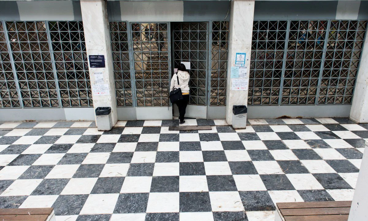 Μία ακόμα χρονιά που τα παιδιά θα βιώσουν την ανεπάρκεια του ελληνικού εκπαιδευτικού συστήματος στα Ελληνικά Πανεπιστήμια έτοιμη να ξεκινήσει.