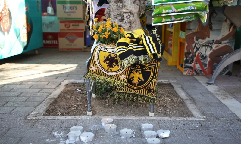 Δολοφονία οπαδού ΑΕΚ: Mια (ακόμα) μάνα κλαίει, μια Ελλάδα καταδικάζει, μια Ευρώπη και ένας Ερντογάν γελάνε με τα χάλια μας!