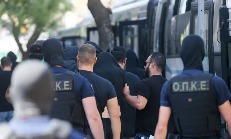 Συλλήψεις χούλιγκαν της Ντινάμο στα σύνορα!