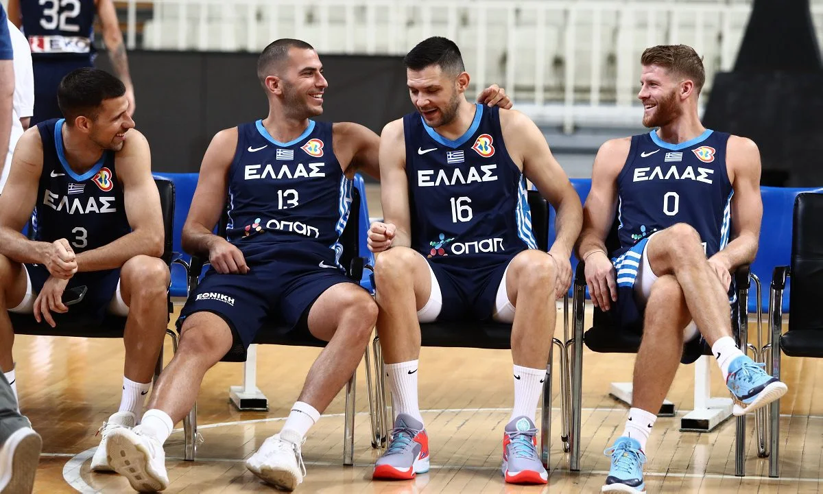 Οι παίκτες της Εθνικής και ο Δημήτρης Ιτούδης κλήθηκαν να απαντήσουν στο ποιο είναι το αγαπημένο τους φαγητό. Μποχωρίδης, Γουόκαπ την έκπληξη