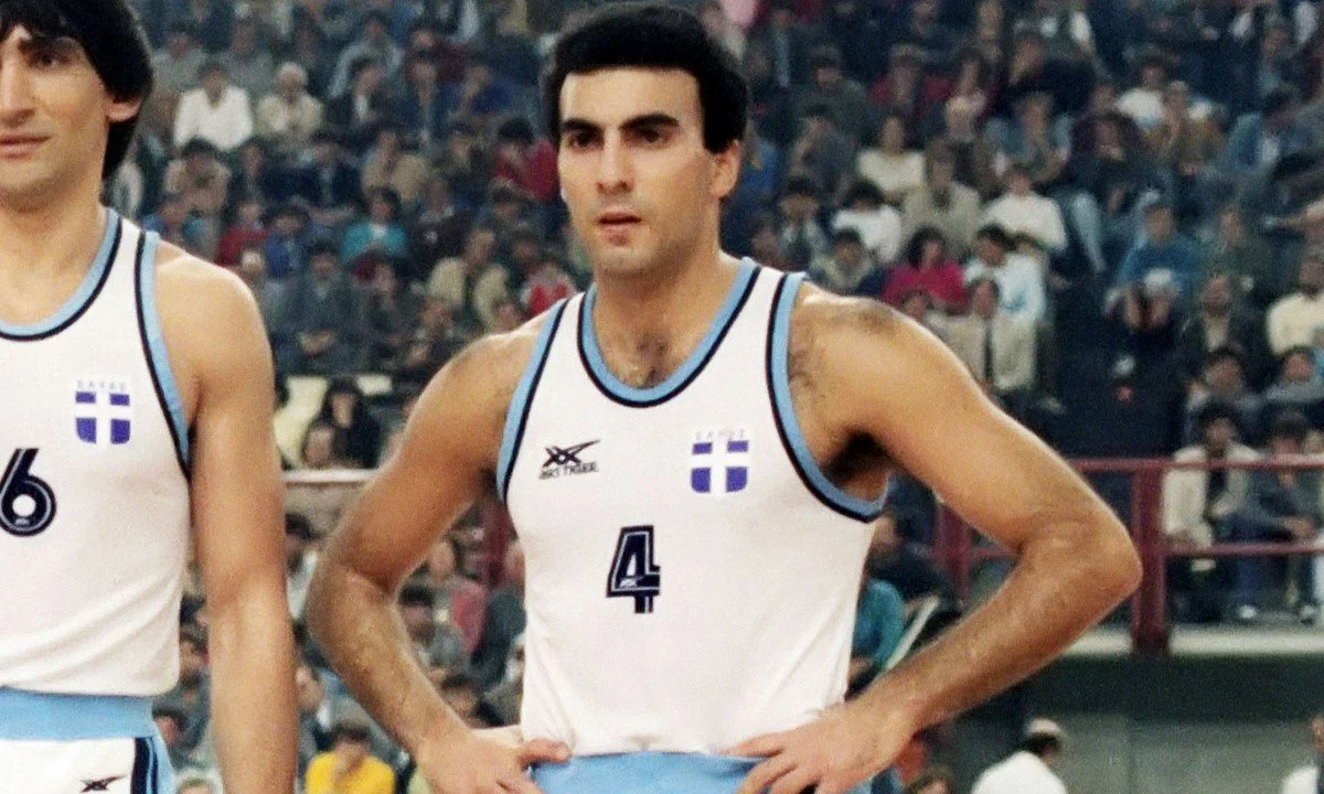 Μια διαφορετική προσέγγιση για τη βράβευση του Νίκου Γκάλη και την αναγνώριση που έλαβε από την ομοσπονδία, έστω και καθυστερημένα…