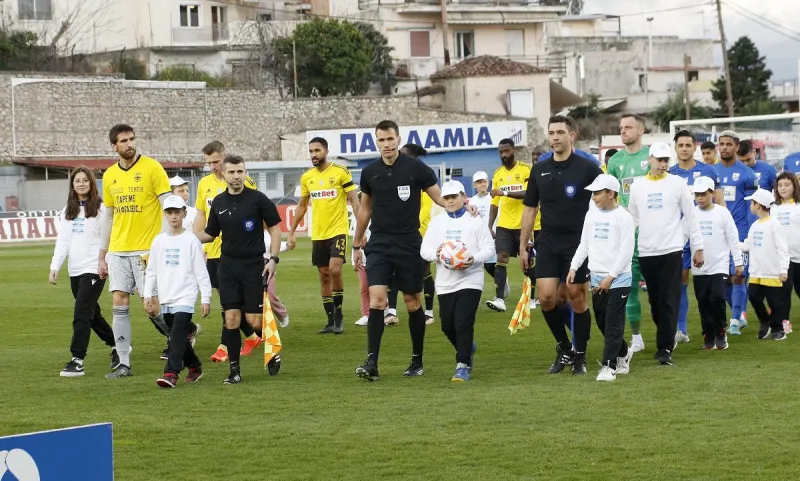 Με βασικό Χουτεσιώτη ο Άρης κόντρα στη Λαμία - Έκανε την έκπληξη στα στόπερ ο Τερζής