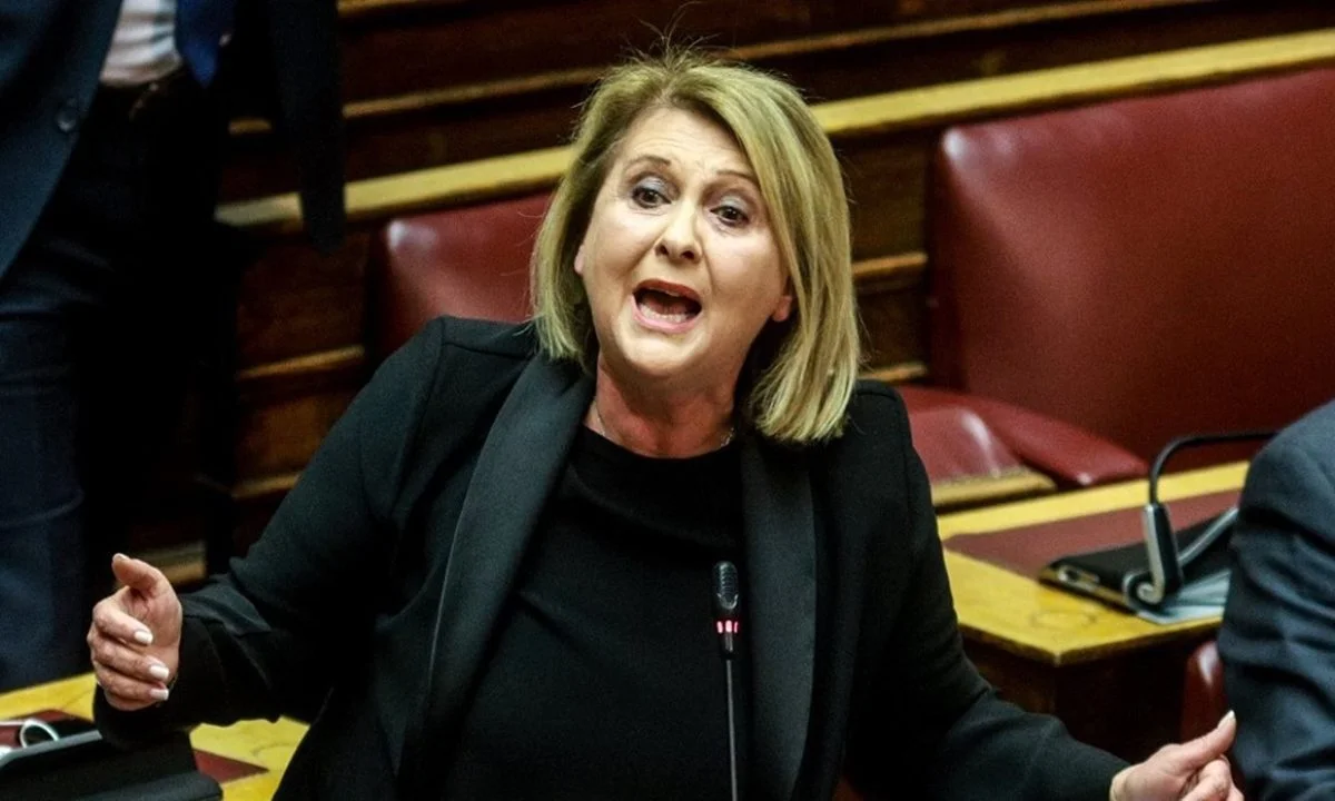 Η Σοφία Βούλτεψη επιχείρησε να βγάλει «λάδι» την κυβέρνηση που άφησε τη μισή Ελλάδα να καεί - Eπιτέθηκε στους επιστήμονες, και είπε για τις φωτιές της... Τενερίφης!
